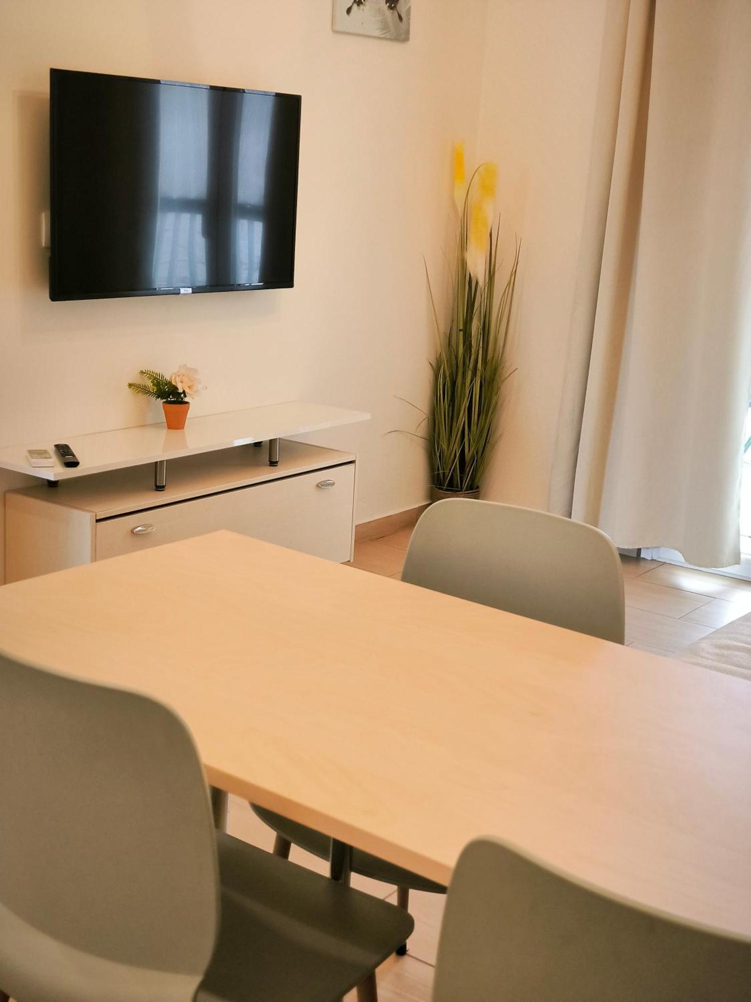 Апартаменти Penthouse With An Incredible View 350M From Metro Station! Афіни Екстер'єр фото